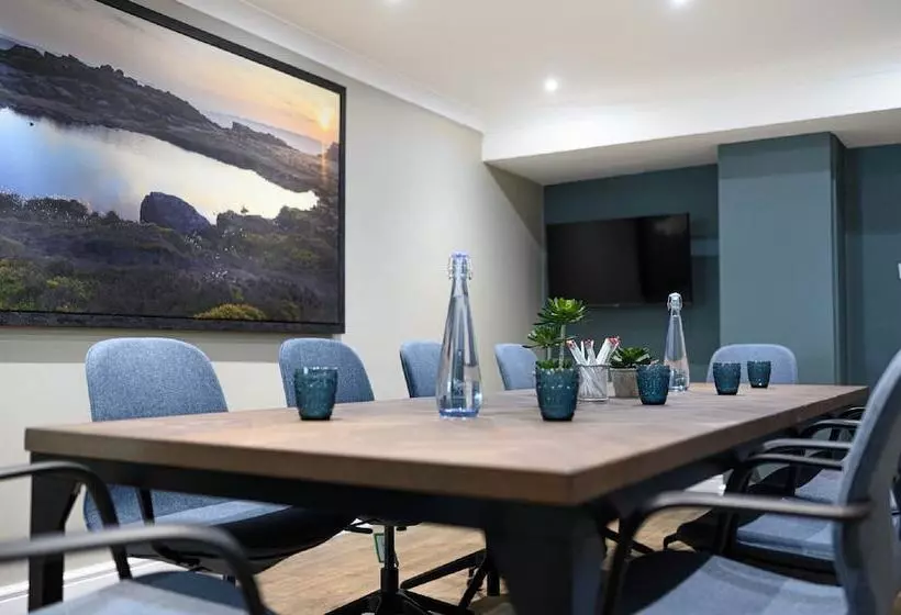 Manor House Hotel & Spa, Alsager