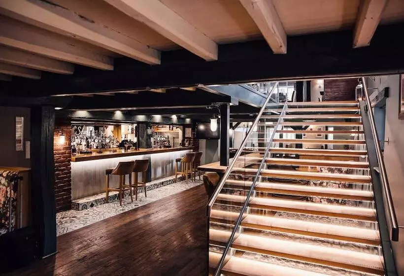 Manor House Hotel & Spa, Alsager