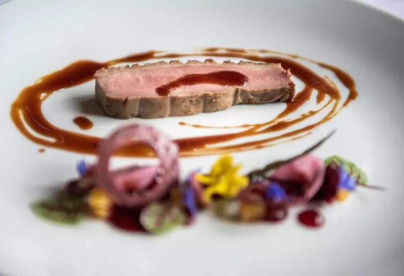 فندق ريفى The Parsonage Hotel & Spa