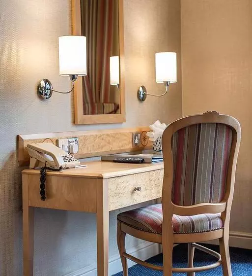 فندق ريفى The Parsonage Hotel & Spa