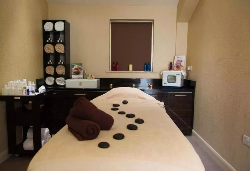 فندق ريفى The Parsonage Hotel & Spa