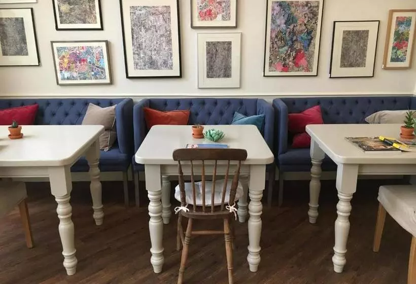 Отель The Parisi