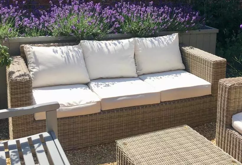 Отель The Parisi