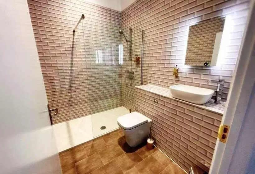 Hotel The Thomas Paine