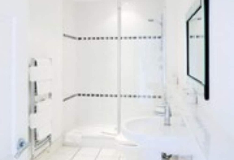 Отель The Thomas Paine