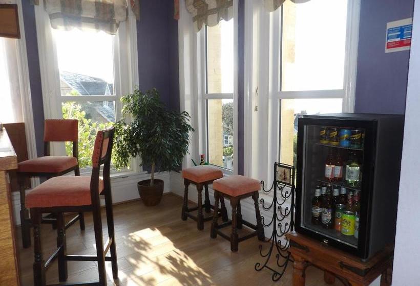 בית מלון כפרי The Towers