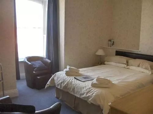 Отель The Waverley Guest House