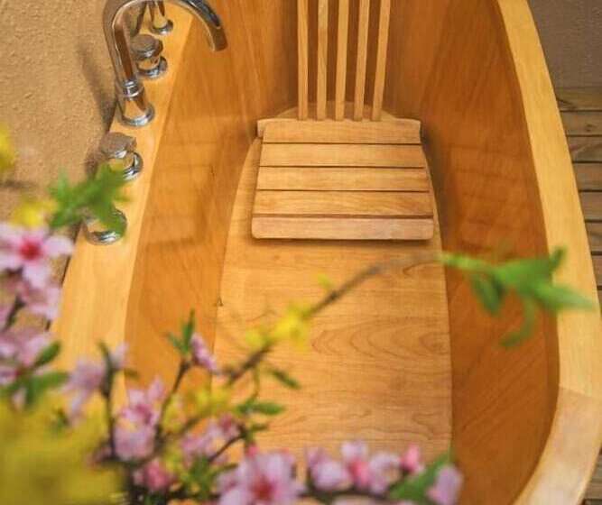 Bed and Breakfast Guyue Caotang Inn