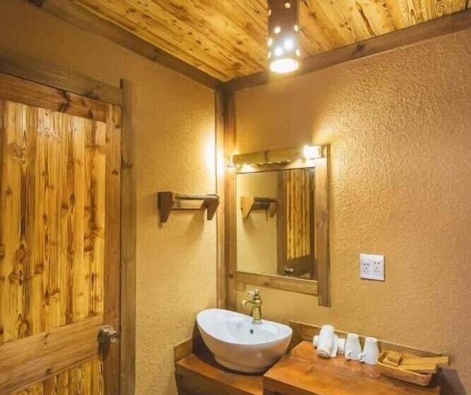 Bed and Breakfast Guyue Caotang Inn