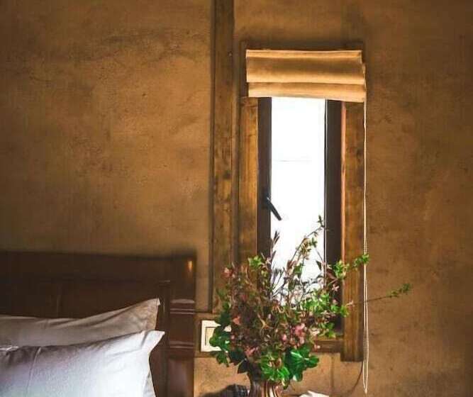 Bed and Breakfast Guyue Caotang Inn