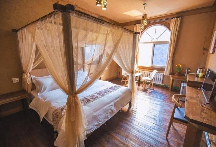 Bed and Breakfast Guyue Caotang Inn