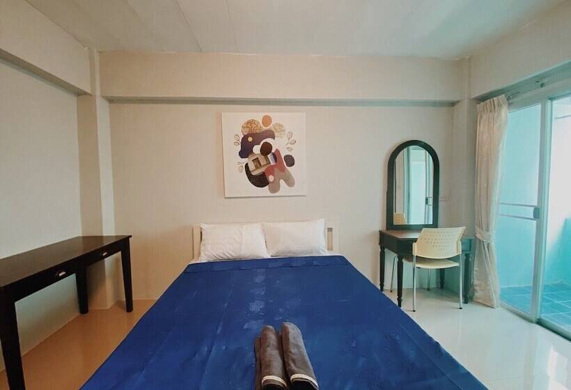 בית מלון כפרי Na Bangkok Residence By The Emerald