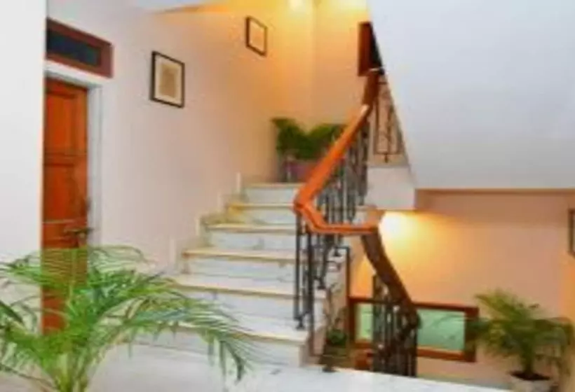 Pink Elephant Haveli   Hostel