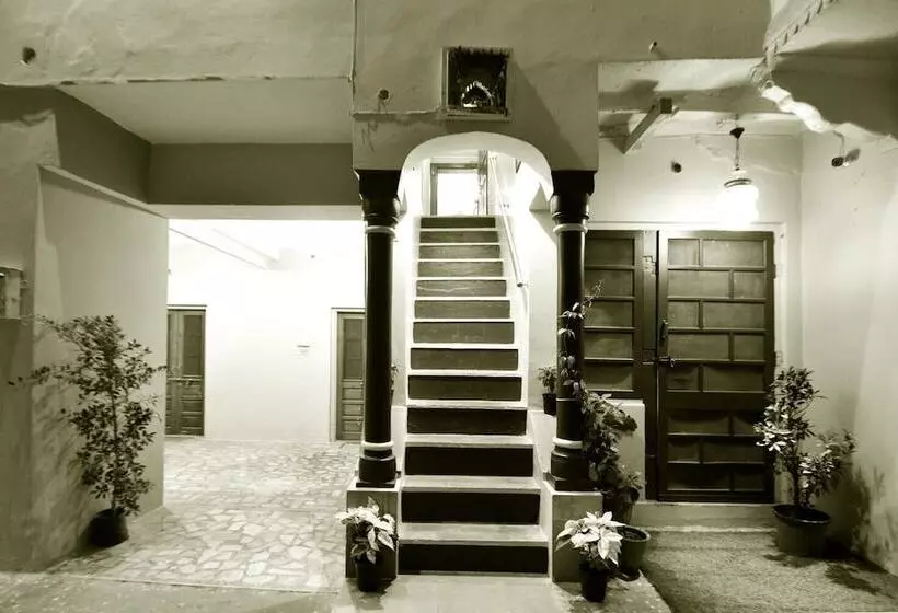 Pink Elephant Haveli   Hostel