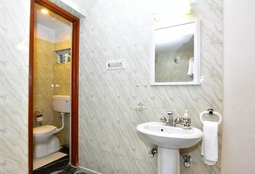 Pink Elephant Haveli   Hostel