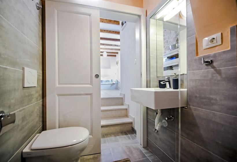 Apartment And Studio Ca’ 3 Vie