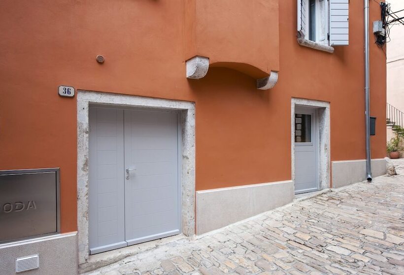 Apartment And Studio Ca’ 3 Vie