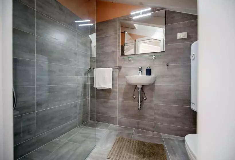 Apartment And Studio Ca’ 3 Vie