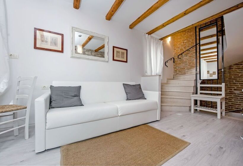 Apartment And Studio Ca’ 3 Vie