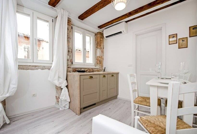 Apartment And Studio Ca’ 3 Vie