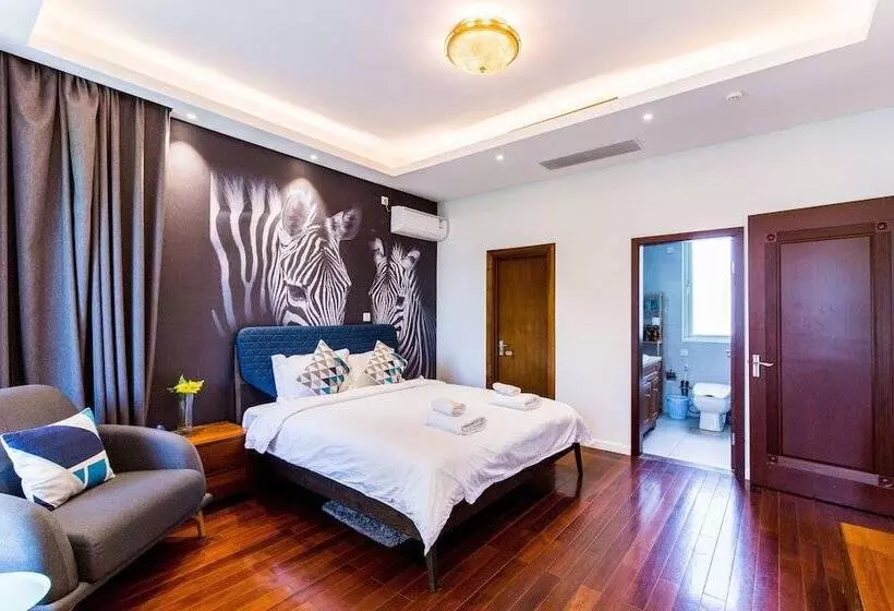 Carnival Villa With 5 Brs