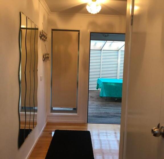 Cowes Holiday Haven   Property 1