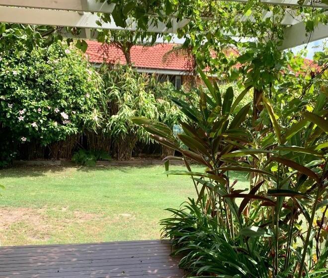 Eden By The Bay 98 Sandy Point Road