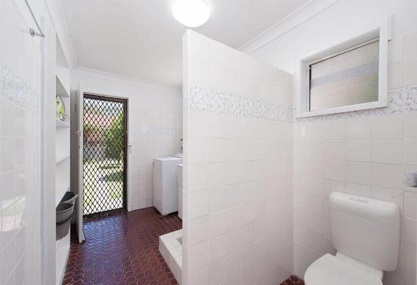 Eden By The Bay 98 Sandy Point Road