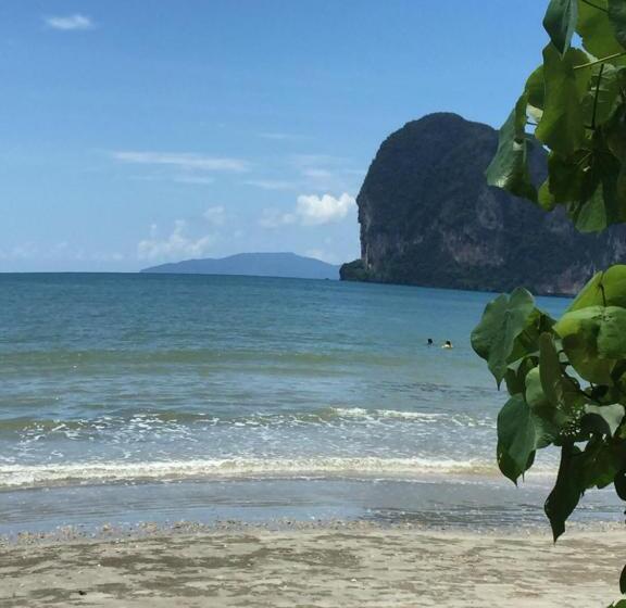 酒店 Pakmeng Guesthouse