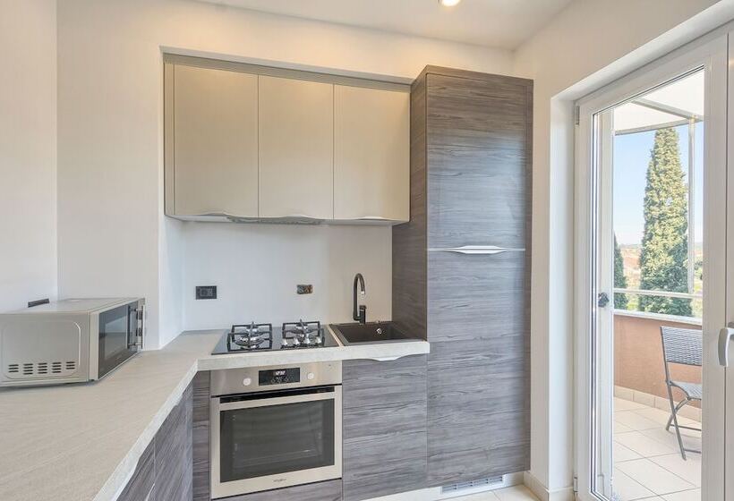 Lavanda & Olliva Apartments