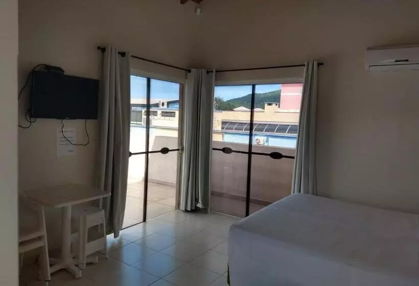 ペンション Pousada Bella Bombinhas   Pé Na Areia