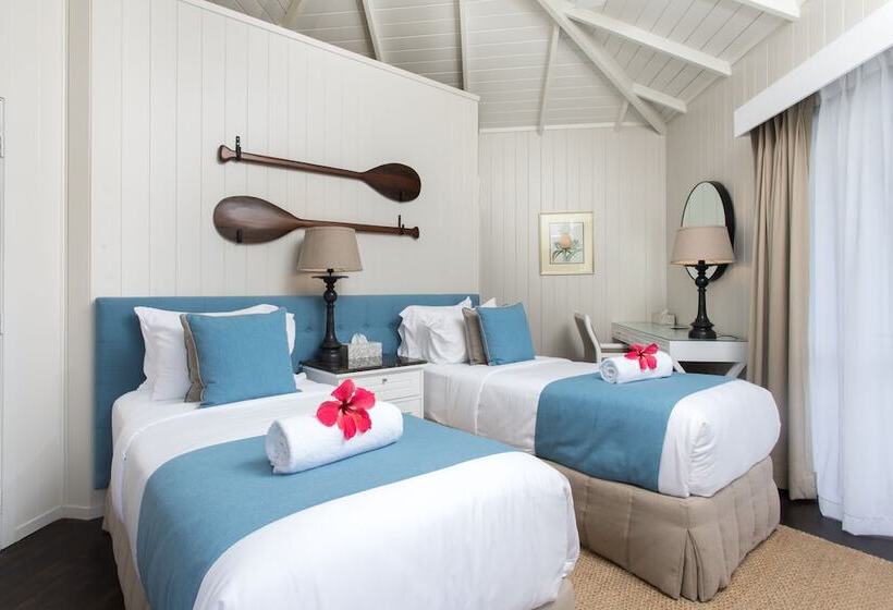 پانسیون Waterfoot House