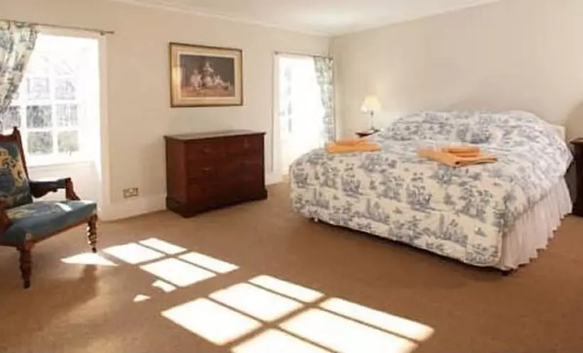 Rossie Ochil House