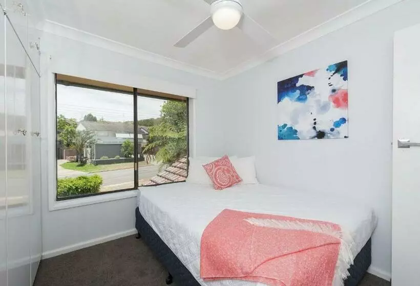 Eden By The Bay 98 Sandy Point Road