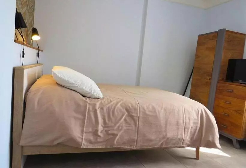Aamiaismajoitus (B&B) Maison D Hotes La Bignone