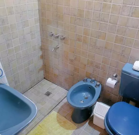 Hostal Paseo De Los Colorados