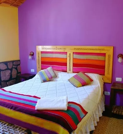 Hostal Paseo De Los Colorados