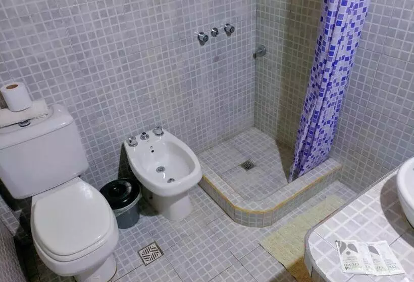 Hostal Paseo De Los Colorados