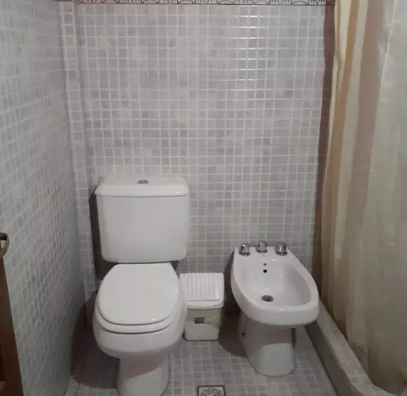 Hostal Paseo De Los Colorados