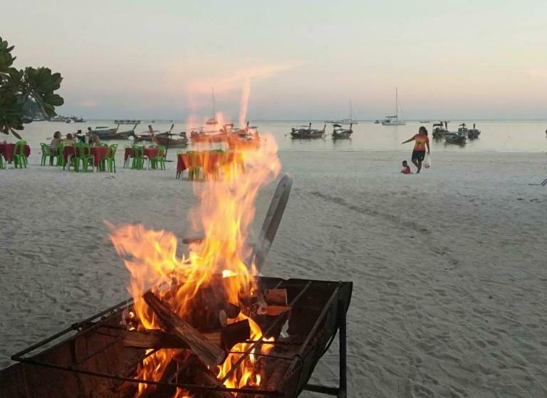 Hotell Daya Beach, Lipe Local