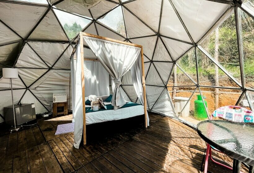 Hotelli Glamho Resort  Glamping