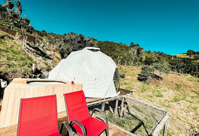 Hotelli Glamho Resort  Glamping