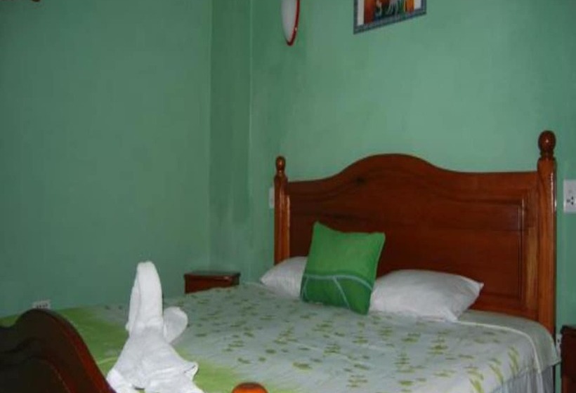 هتل La Casa De Maide