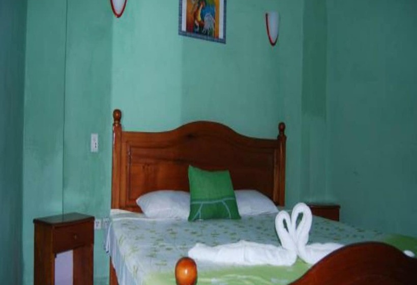 هتل La Casa De Maide