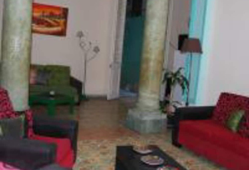 هتل La Casa De Maide