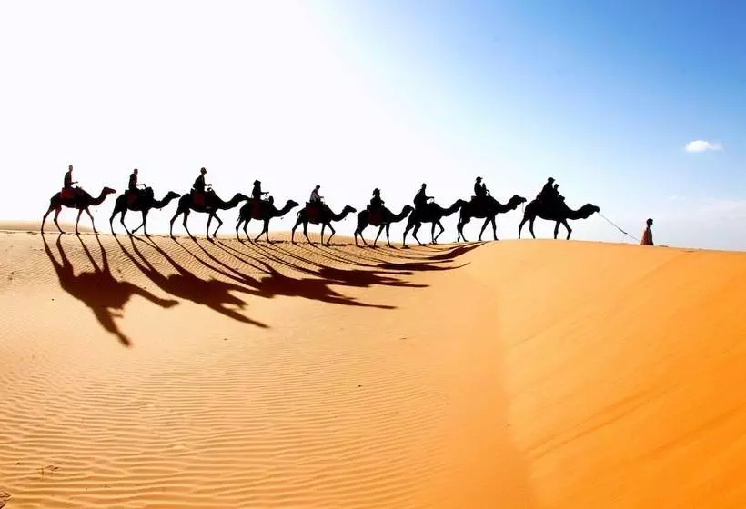 Hotelli Sahara Royal Camp