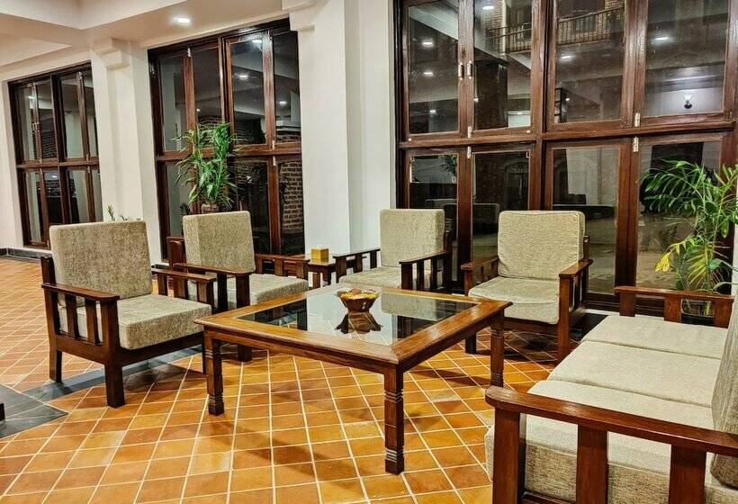 هتل Bandipur Village Lnn