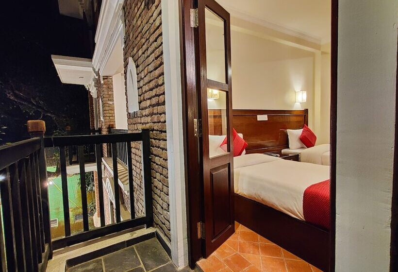 هتل Bandipur Village Lnn