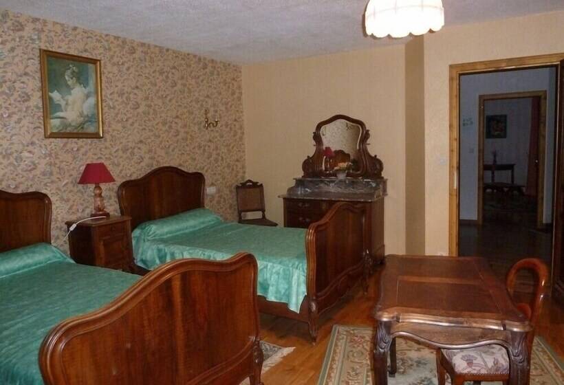 La Demeure De L'ebeniste