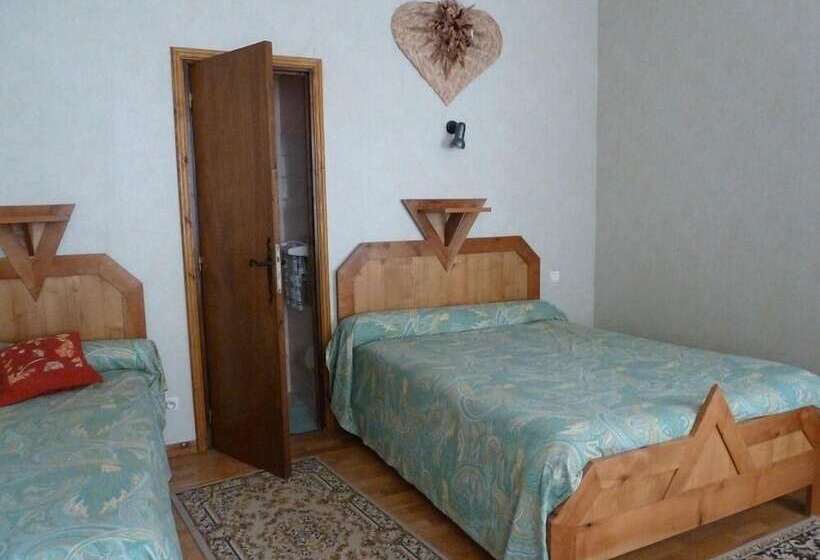 La Demeure De L'ebeniste